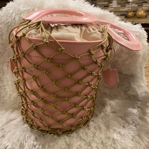 Net Bucket Drawstring Handbag - Picture 1 of 4